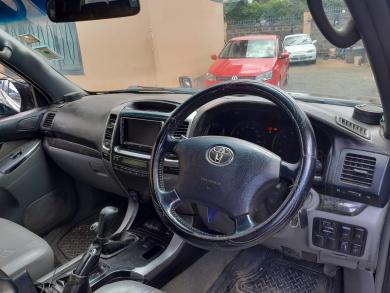 Toyota landcruiser prado