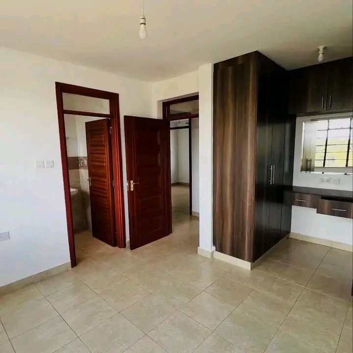 Master Ensuite Apartments
