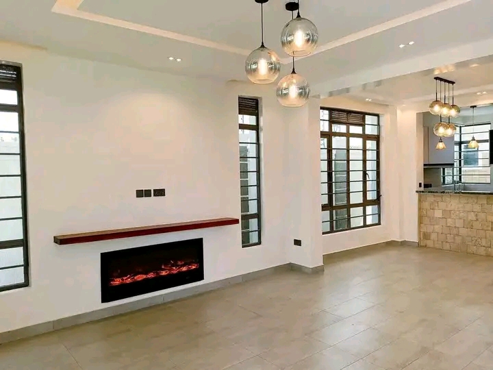 4 bedroom All Ensuite maisonette