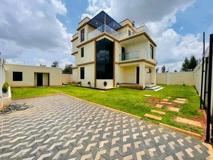 5 bedroom All Ensuite Maisonette