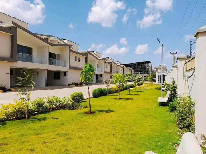 4 Bedroom All Ensuite Townhouse