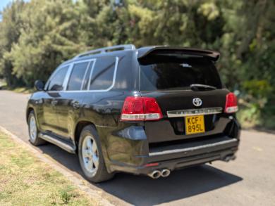 2008 Toyota Landcruiser V8