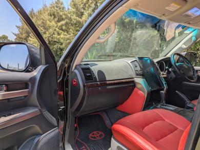 2008 Toyota Landcruiser V8