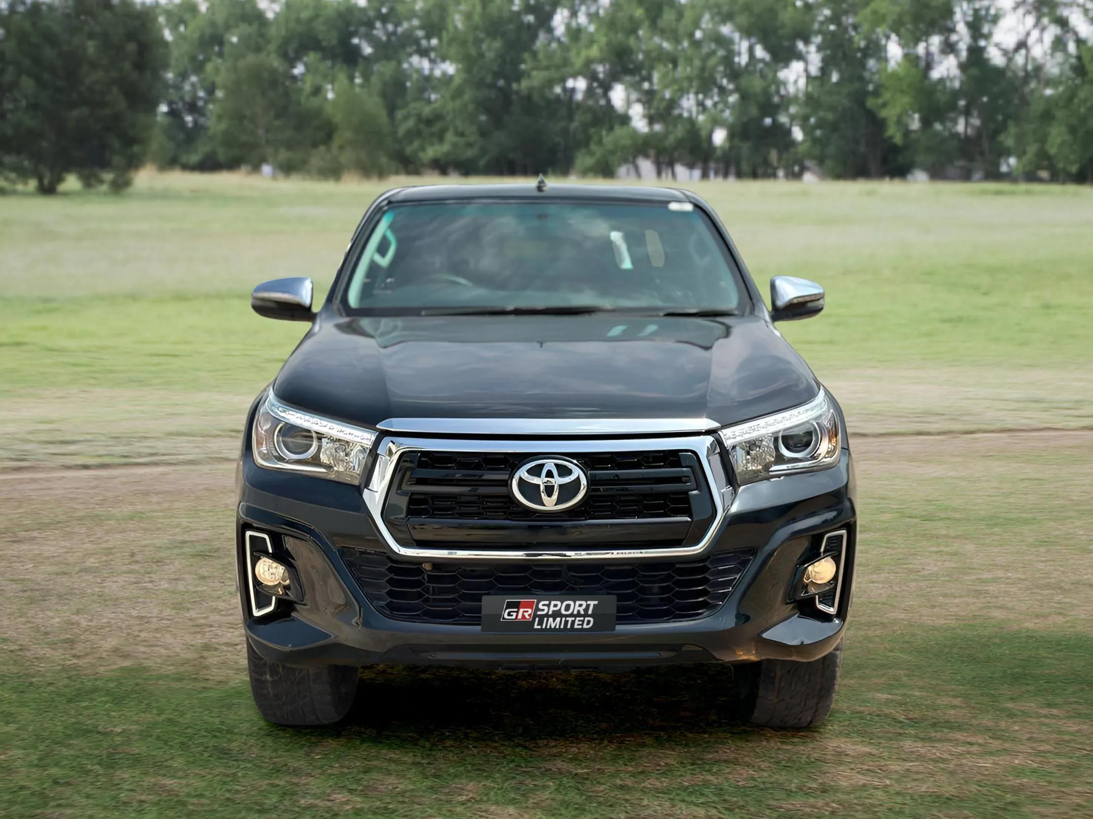 HILUX SR5