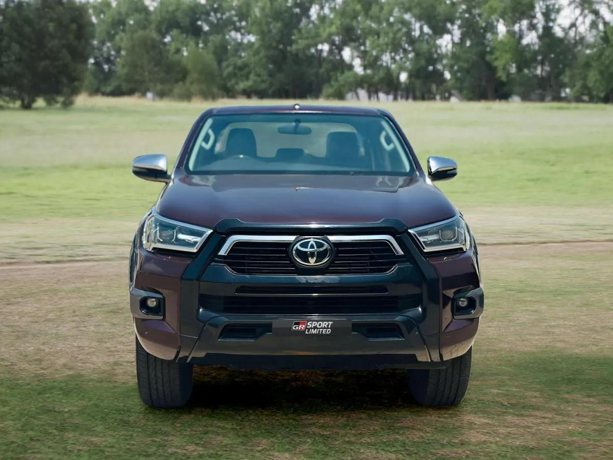 TOYOTA HILUX DOUBLE CABIN 2017