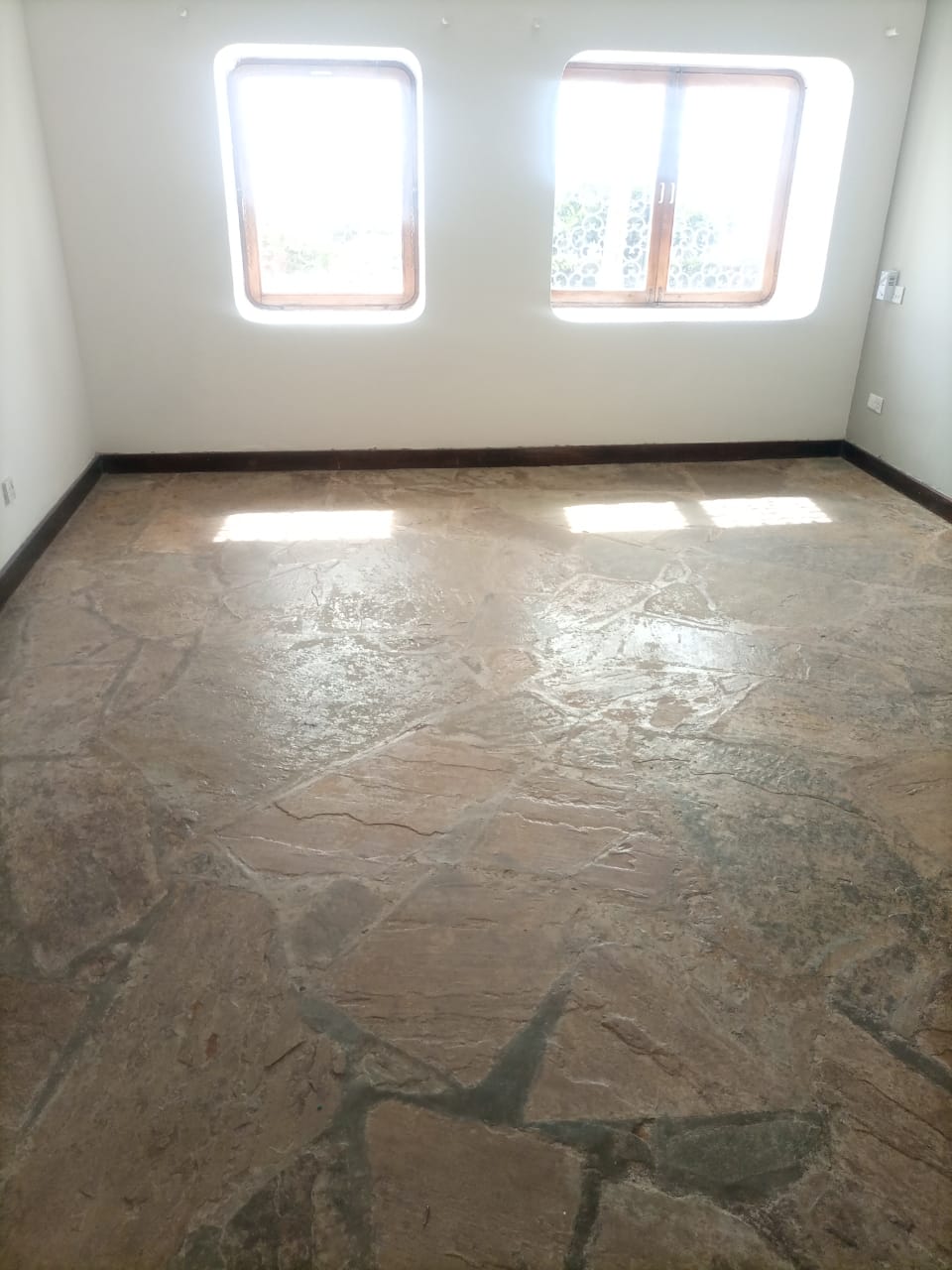 3 Bedroom Beachfront Bungalow for Rent in Nyali