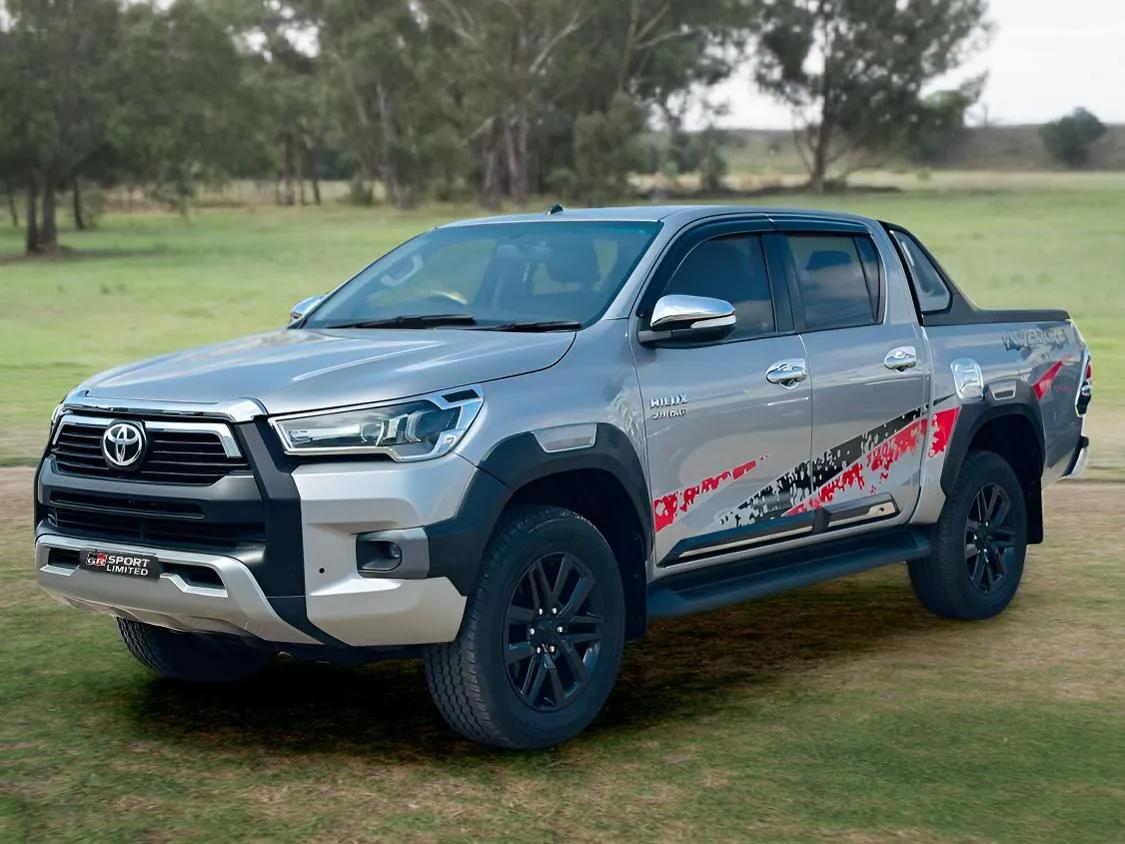 HILUX DOUBAL CABIN