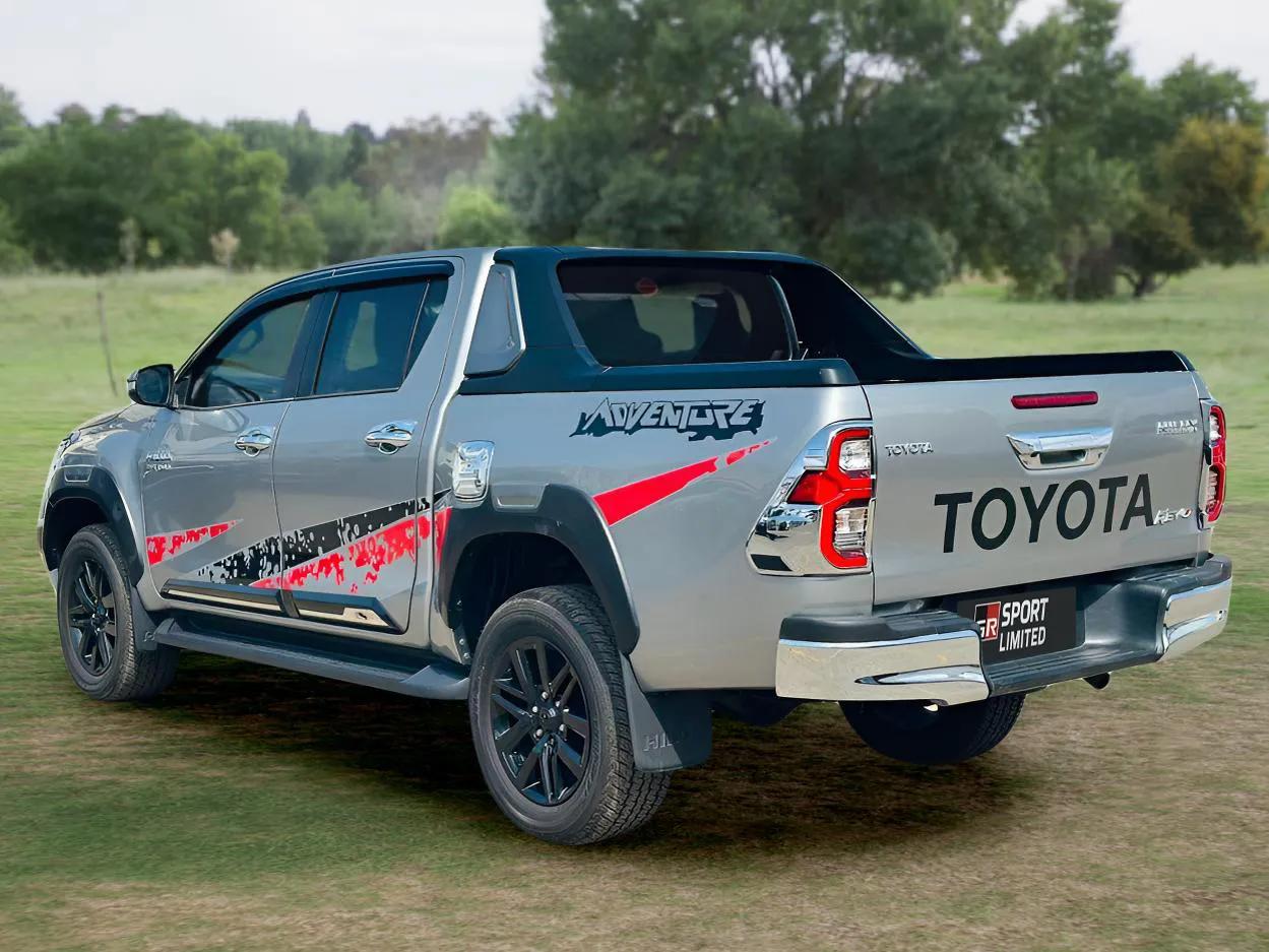 HILUX DOUBAL CABIN