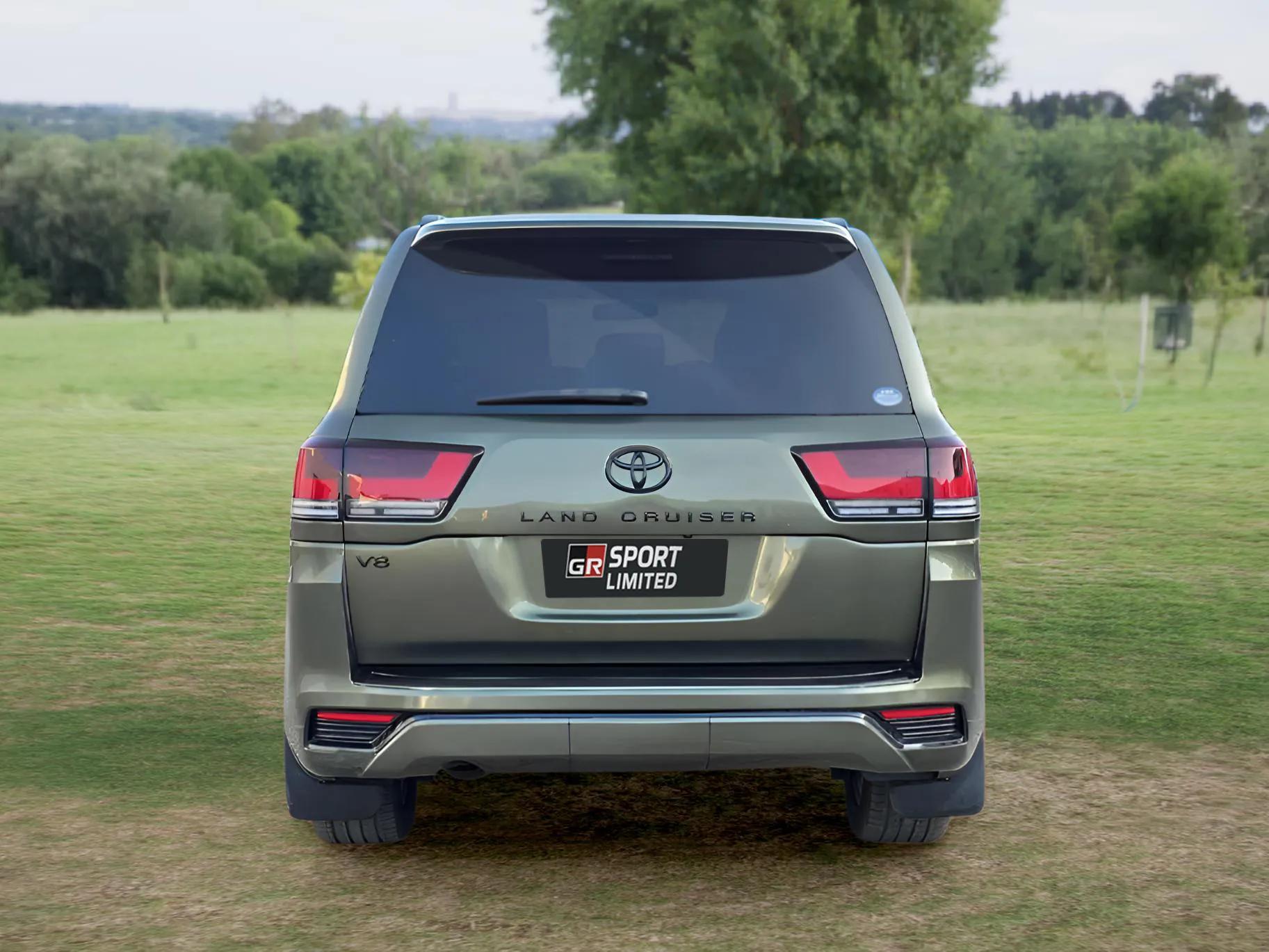 TOYOTA LAND CRUISER