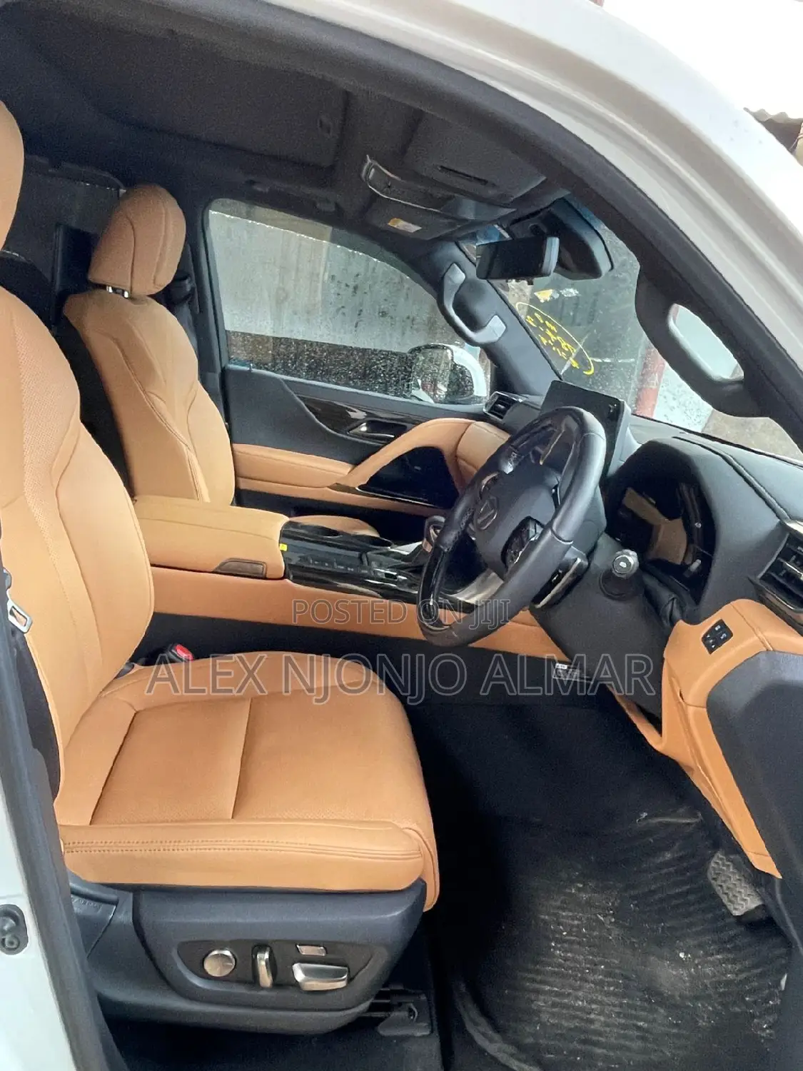 Lexus LX 2023