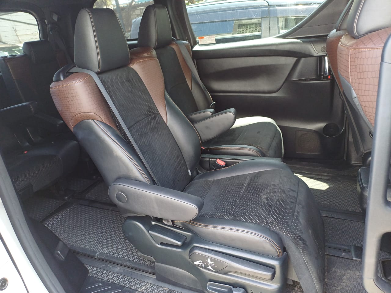 Toyota Alphard 2018