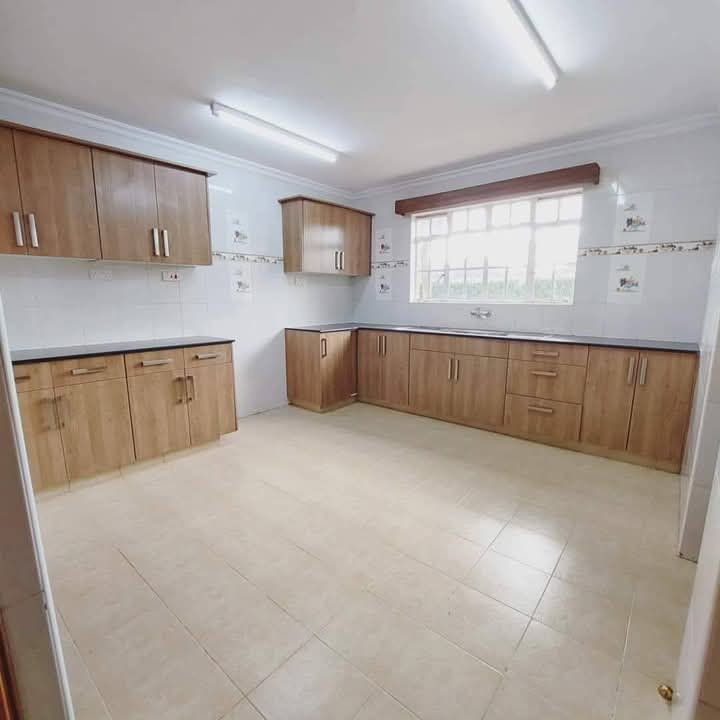 Executive mansion in Runda