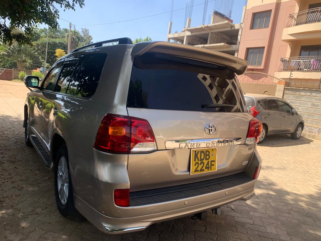 Toyota land cruiser