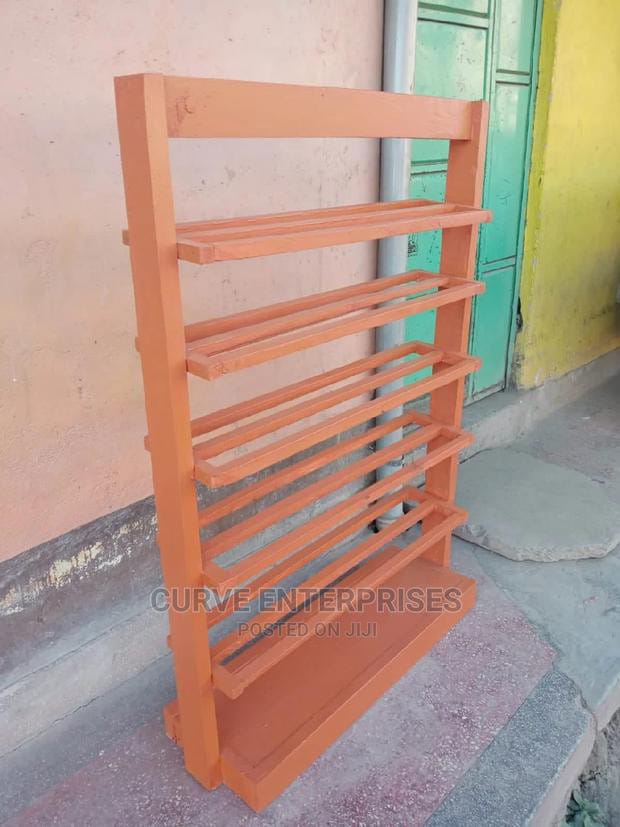 Shoe rack