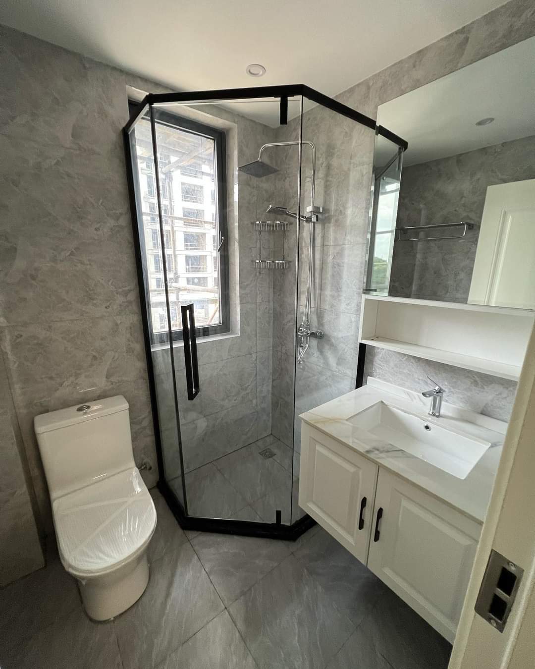 Executive 3 bedroom apartments in kilimani