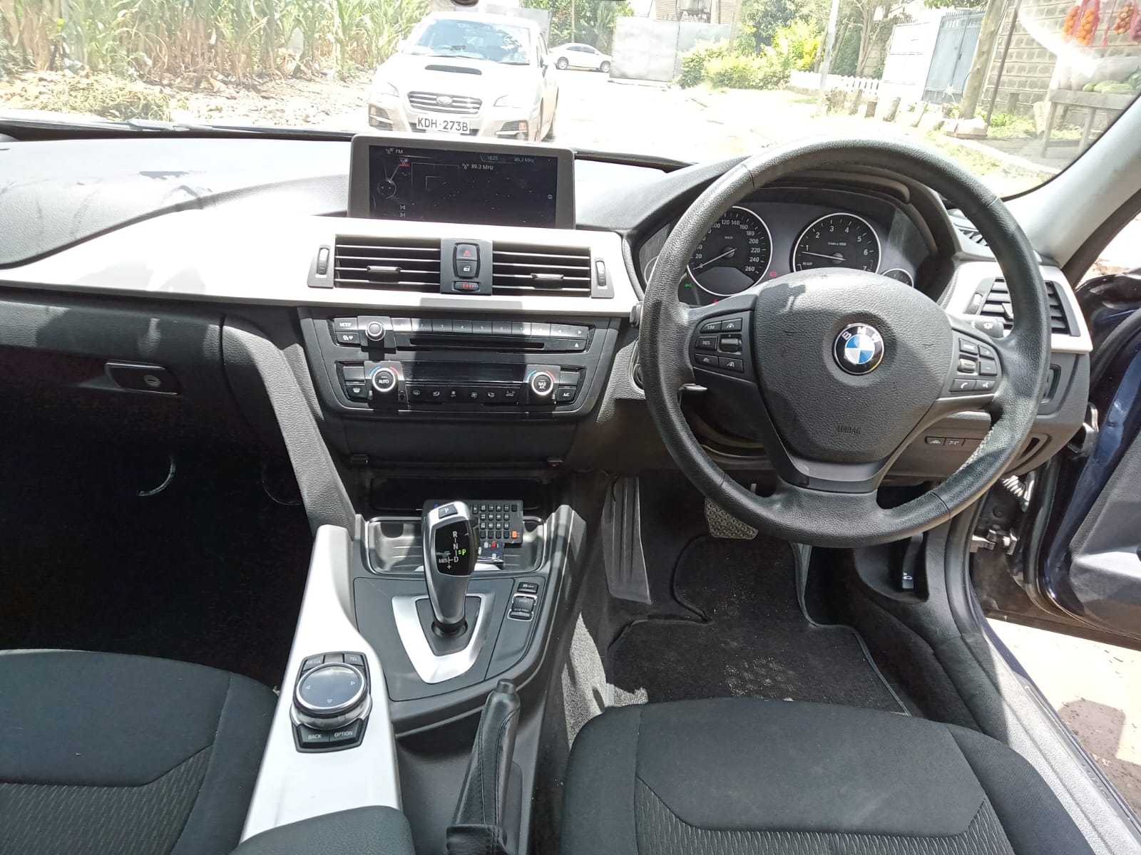 BMW 320i