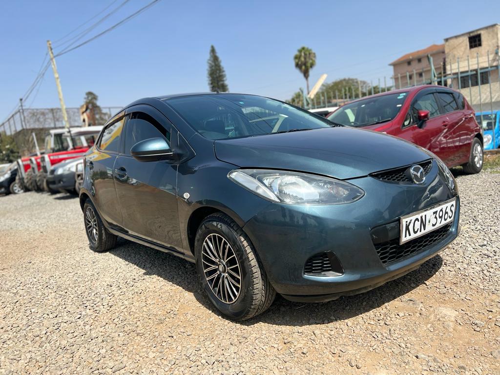 Mazda demio