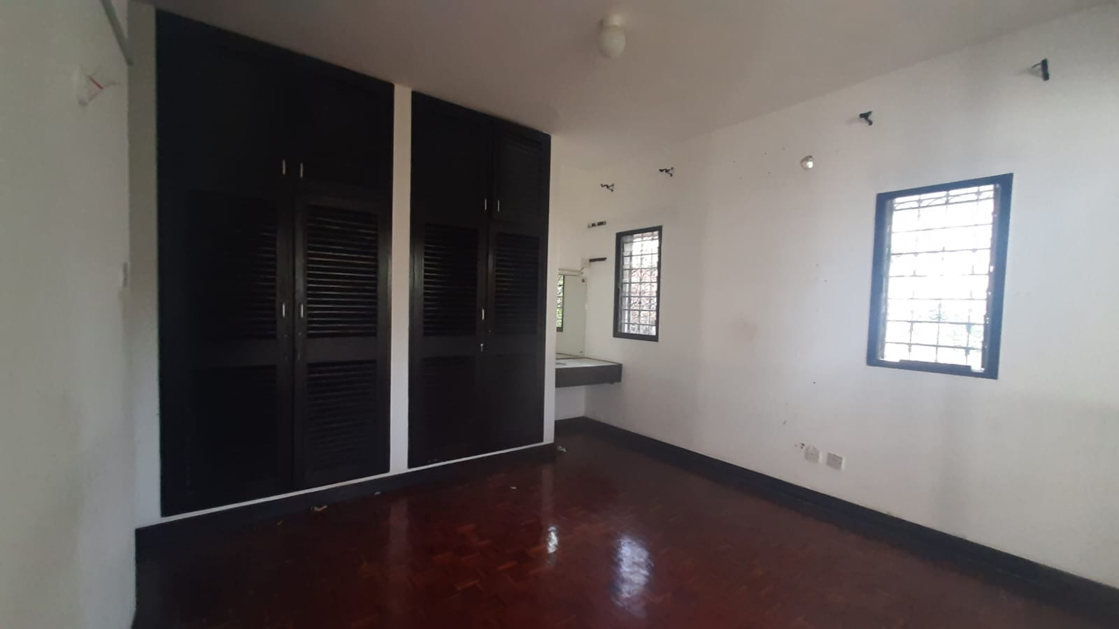 5 Bedroom Mansion For Rent in Nyali