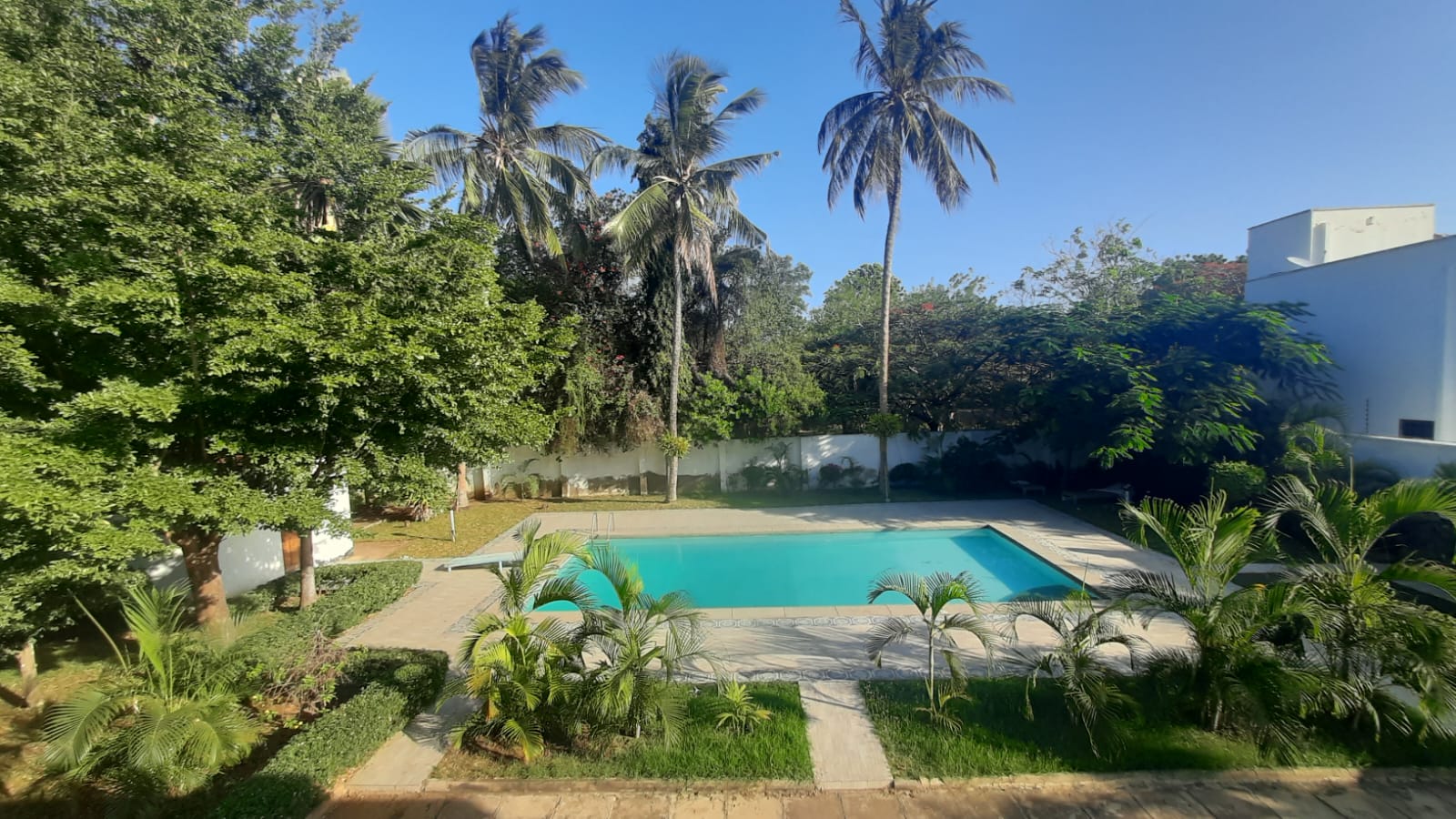 5 Bedroom Mansion For Rent in Nyali