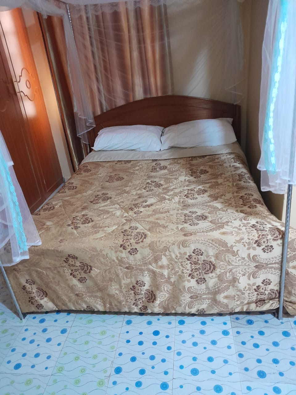 Airbnb