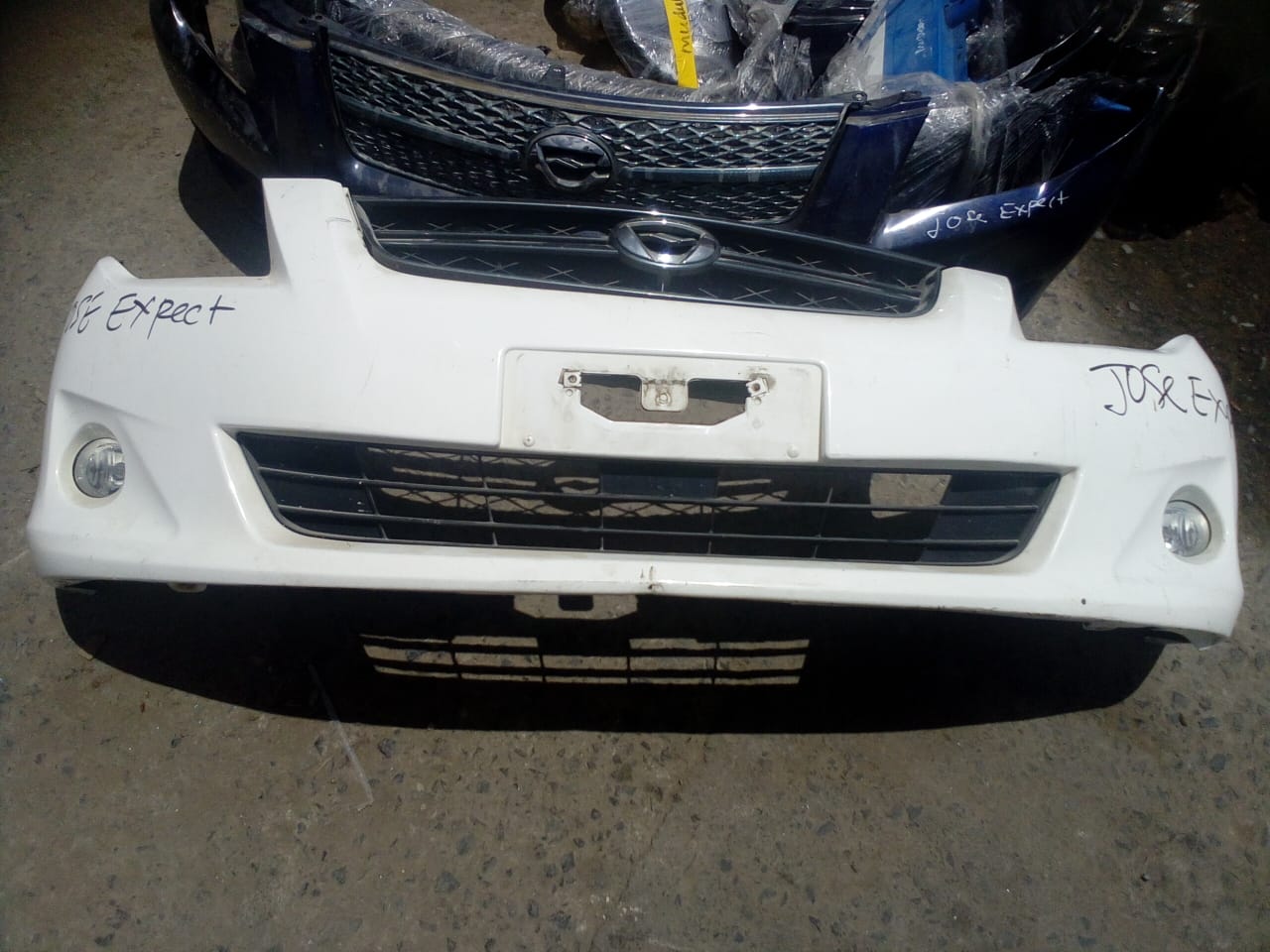 Fielder 2010 front bumper