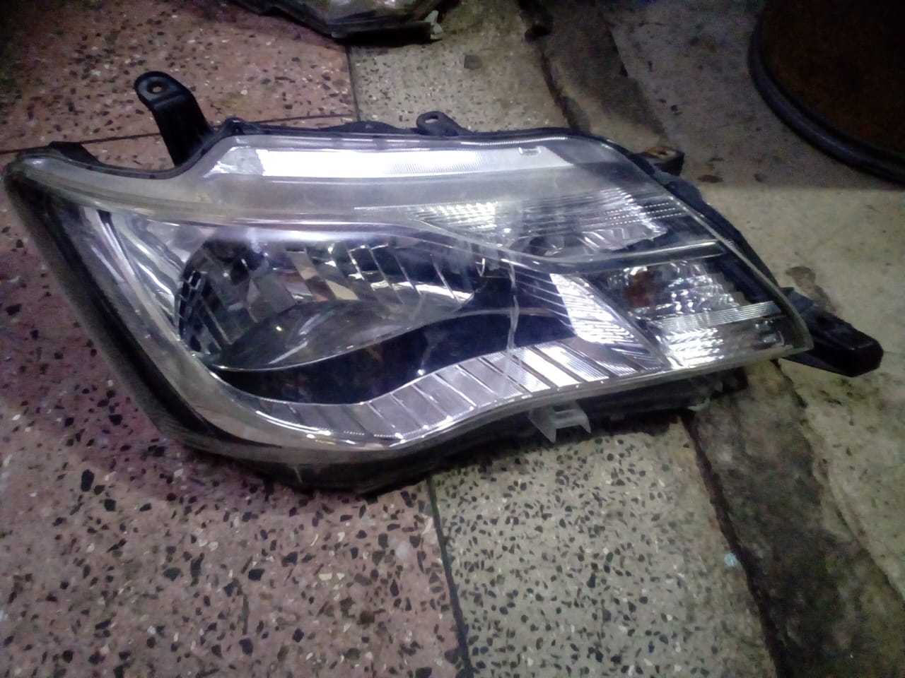 Fielder 161 headlight