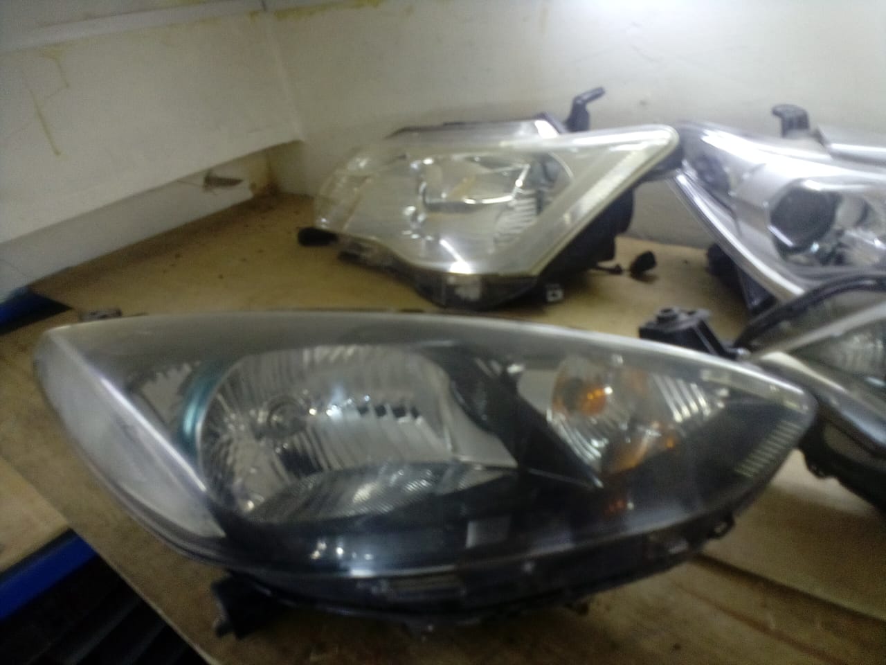 Mazda demio 2012 headlight
