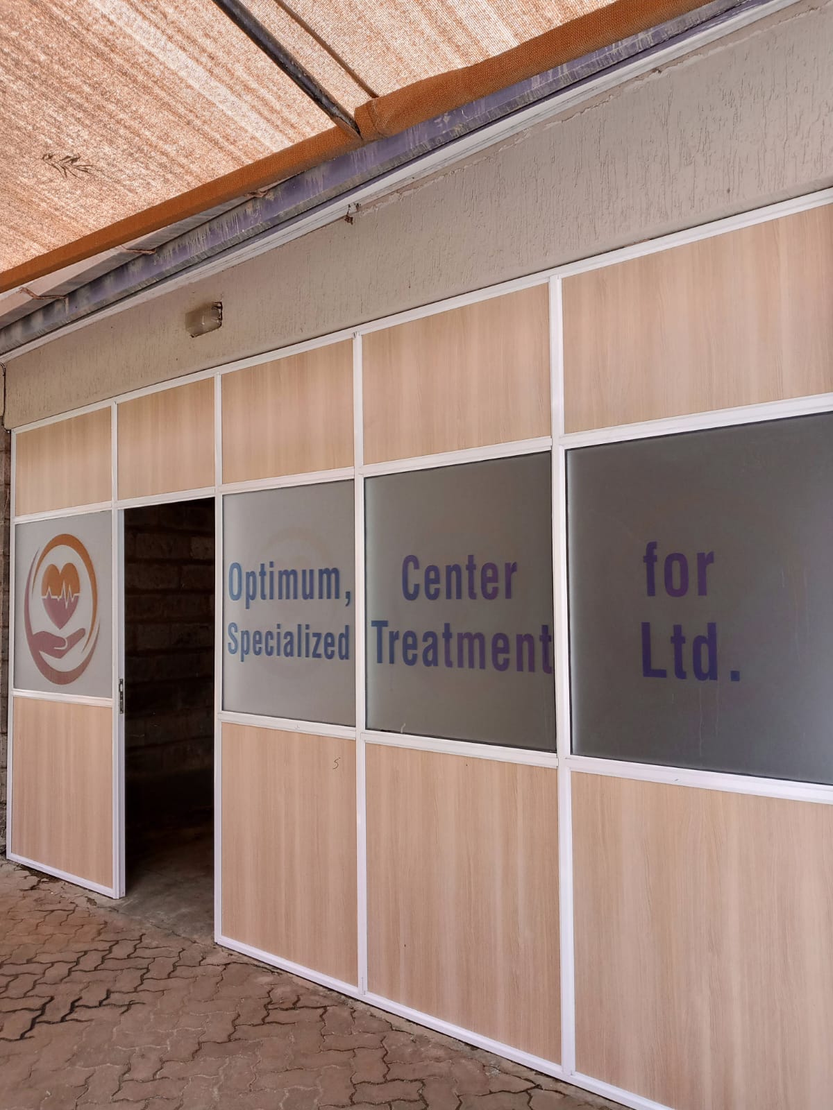 Office partition fabrication and installation