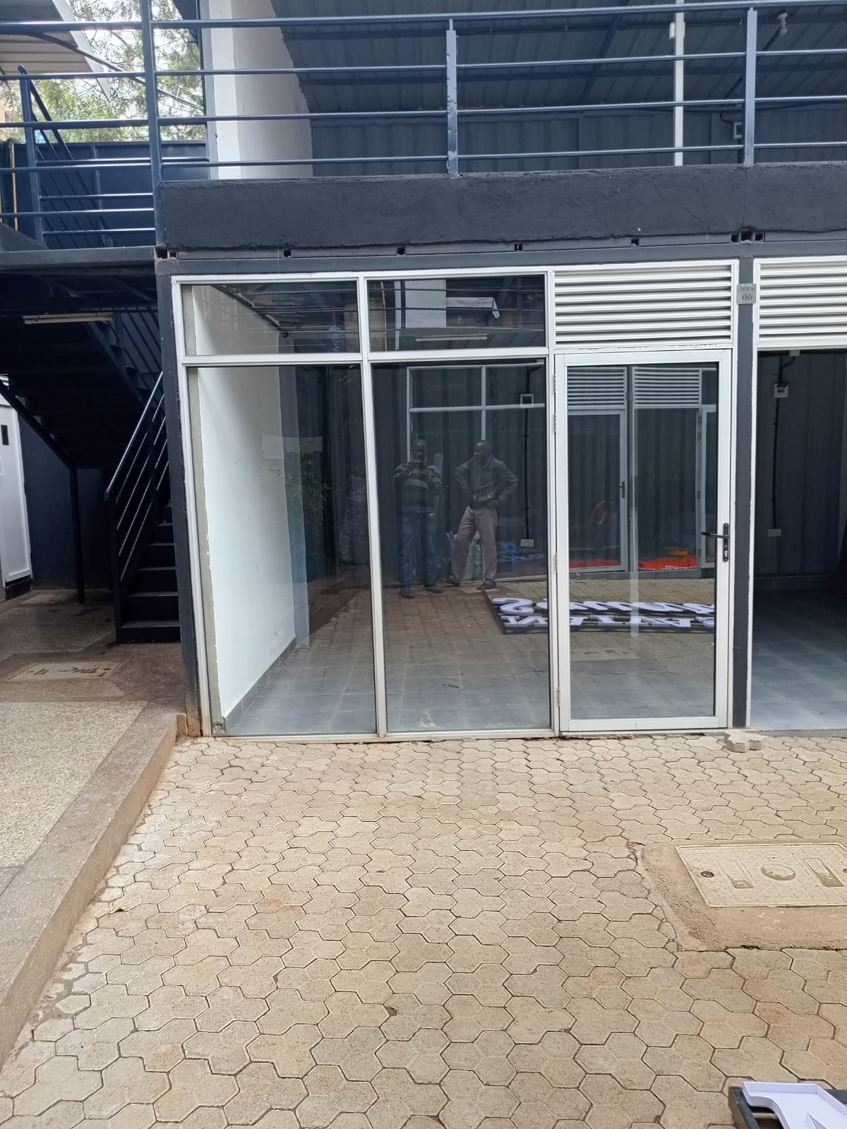 Shop front aluminum partition