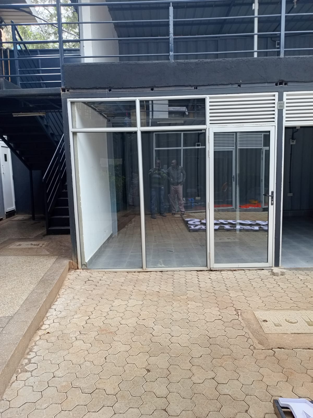 Shop front aluminum partition