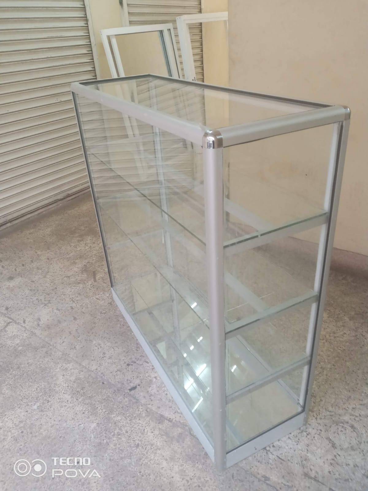 Glass counter