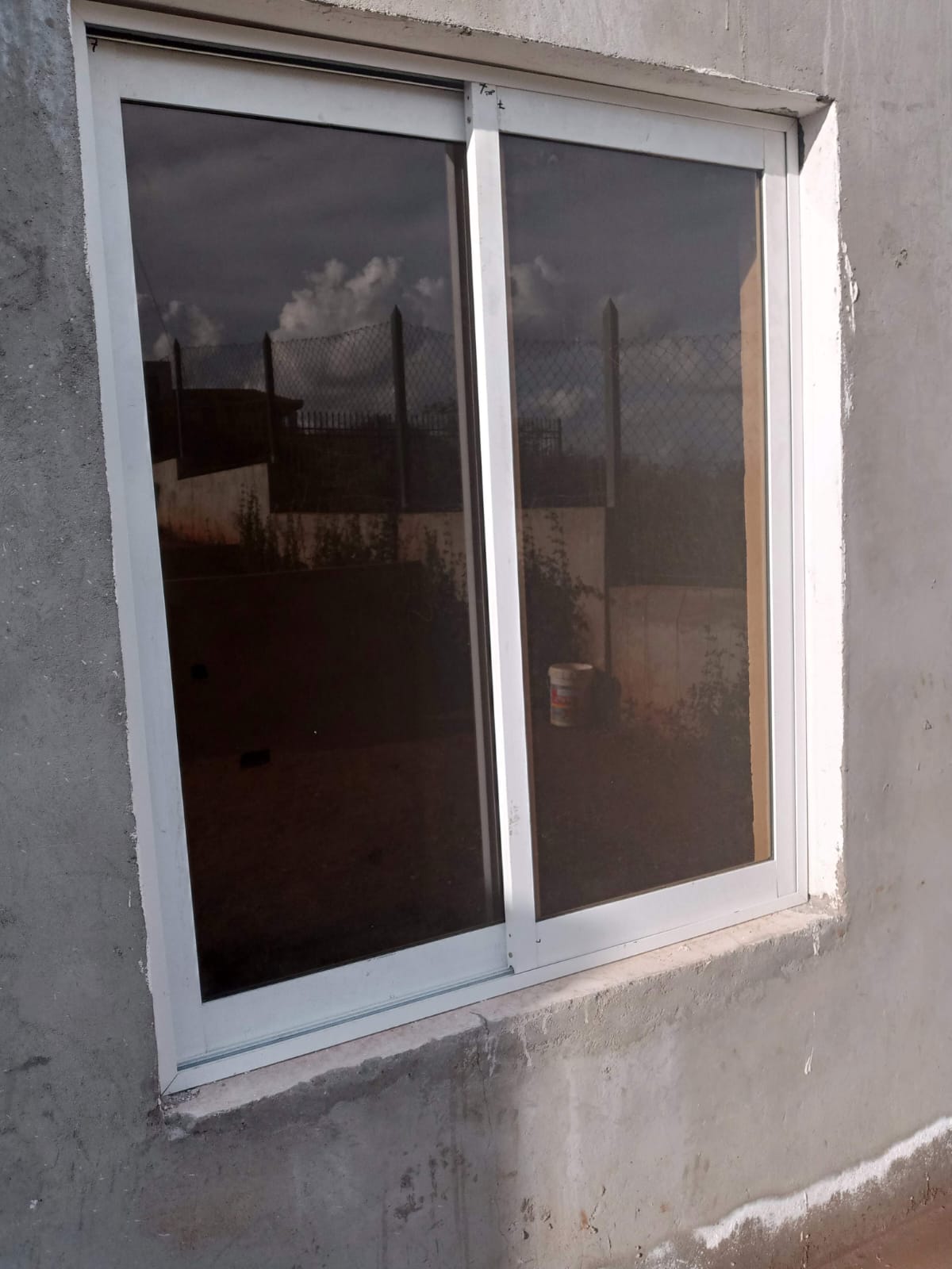 Aluminum sliding windows