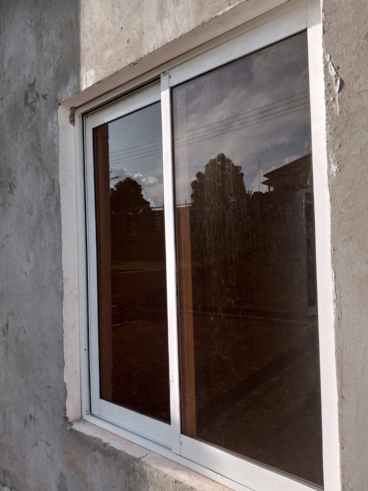 Aluminum sliding windows