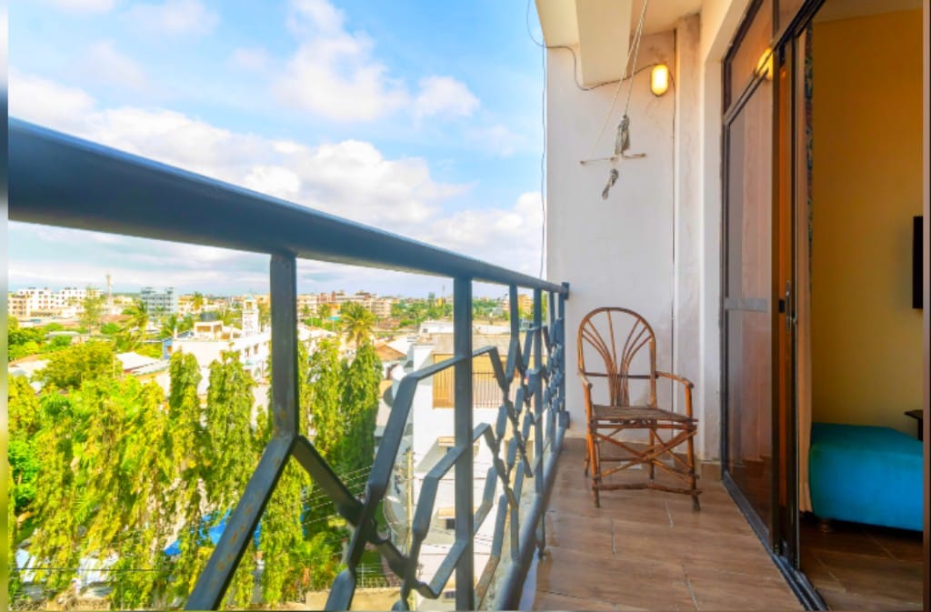 1 Bedroom Airbnb Bamburi Mtambo