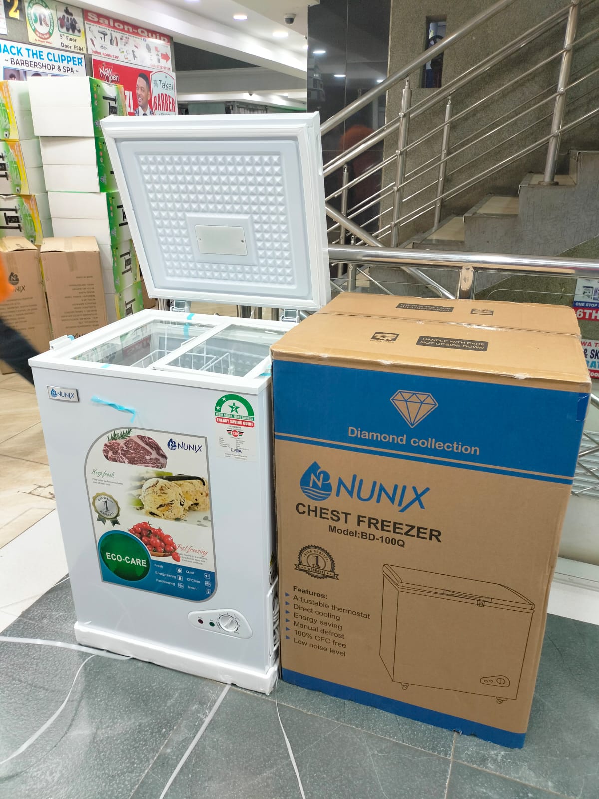 Nunix chest freezer 100L