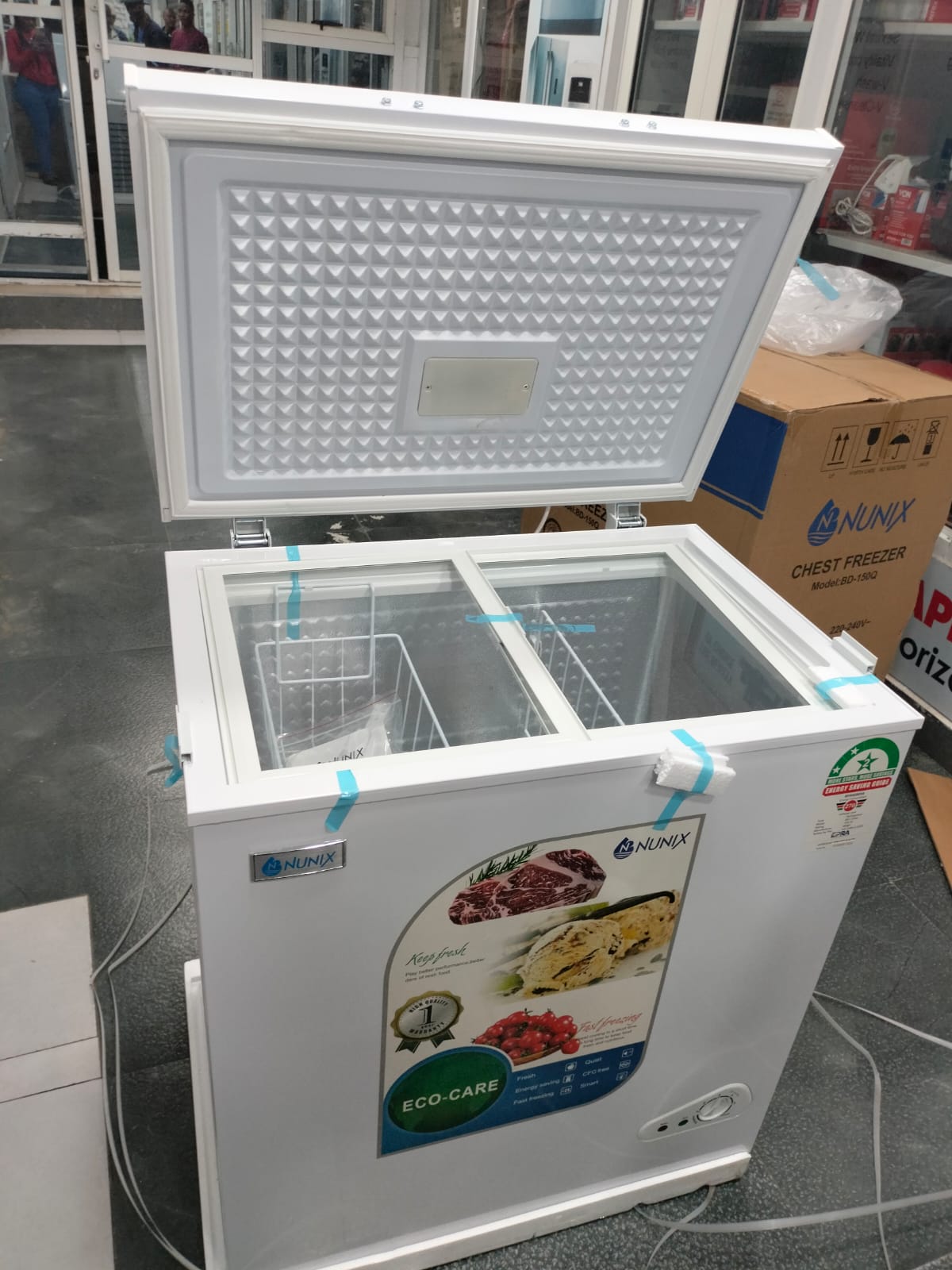 Nunix chest freezer 150L