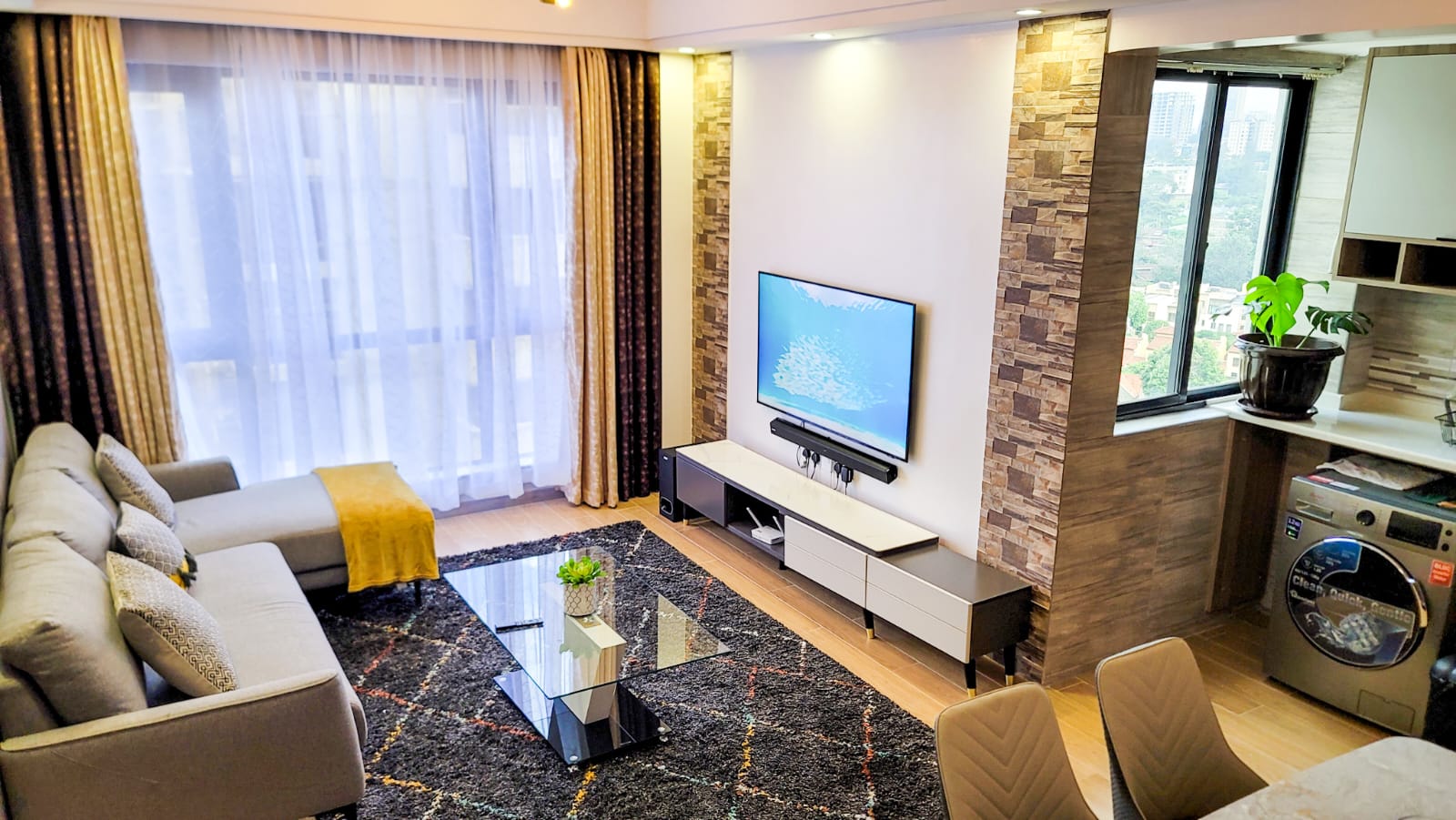 1BR  Airbnb unit