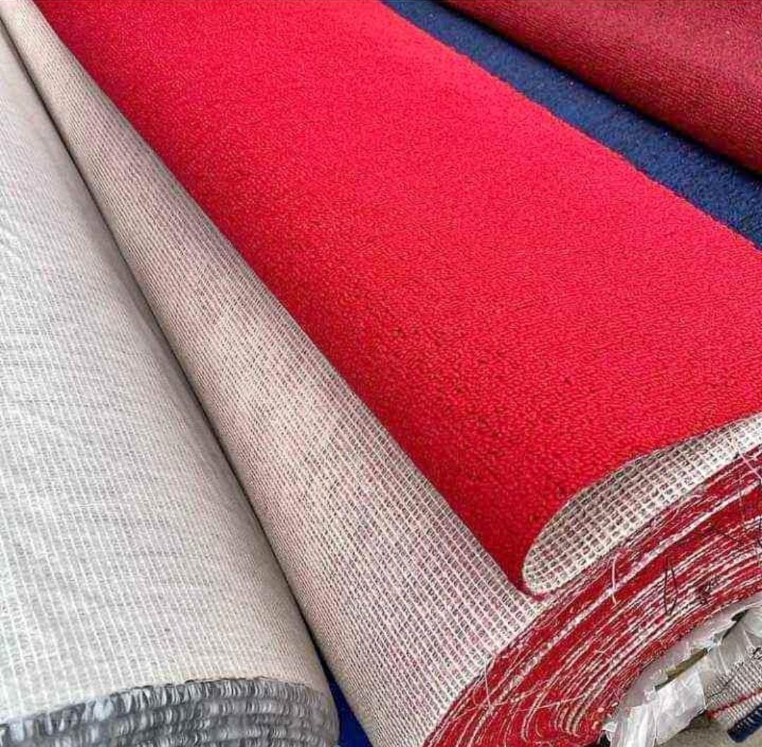 Wall to wall carpets