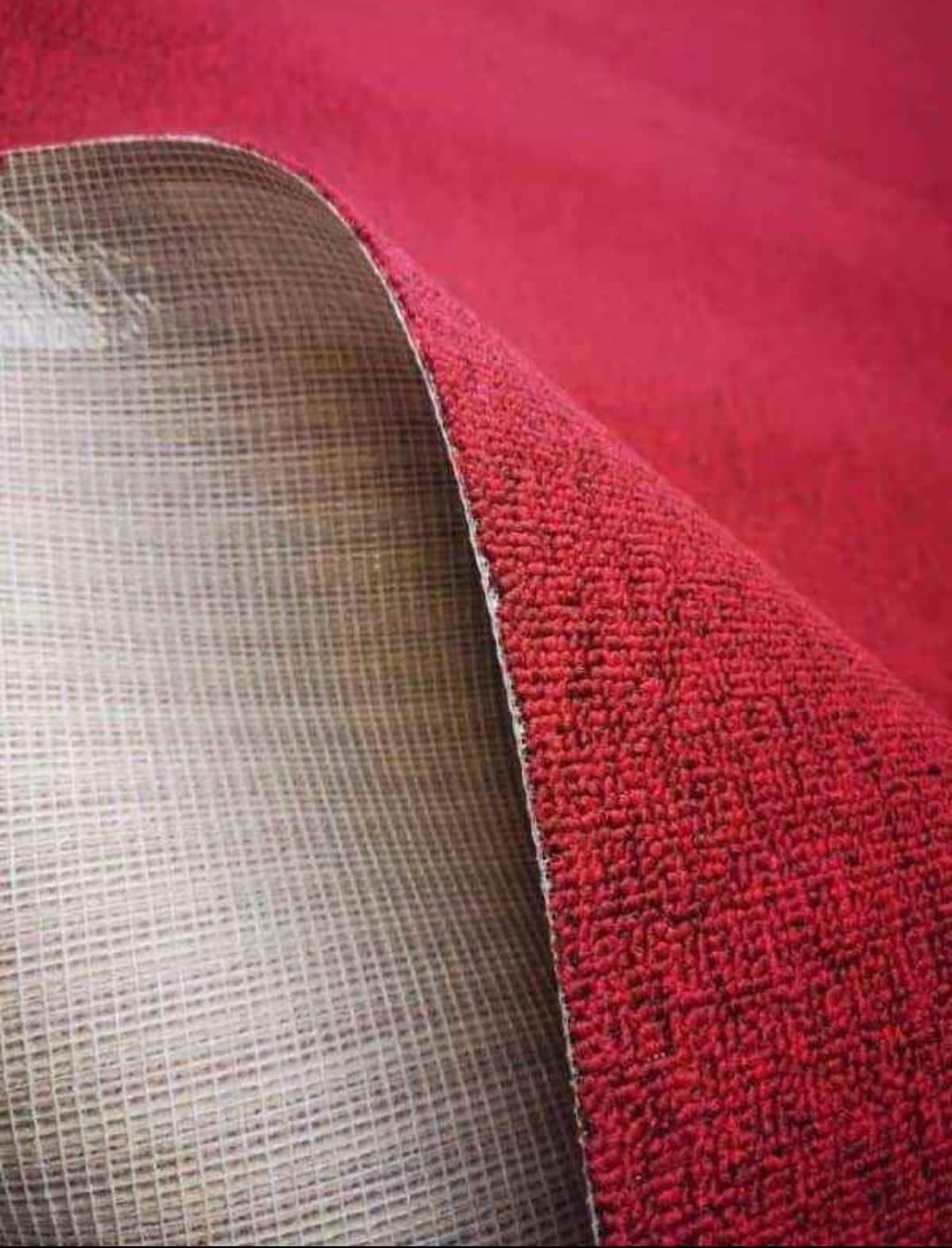 Wall to wall carpets