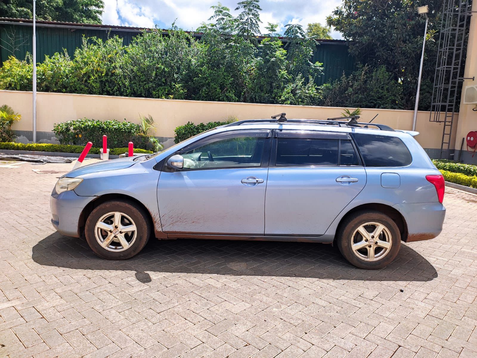 Toyota fielder