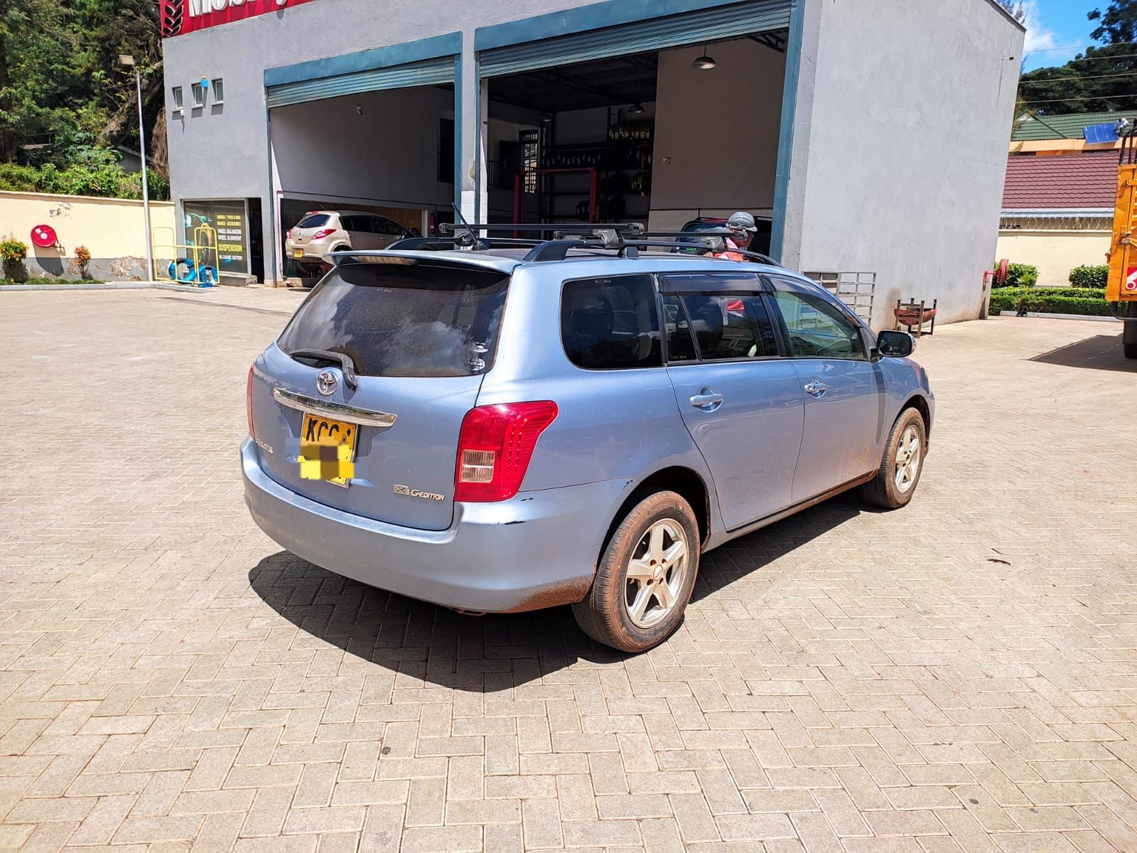 Toyota fielder