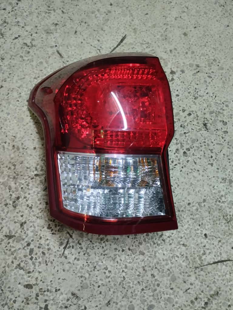 Toyota fielder 161 Taillight