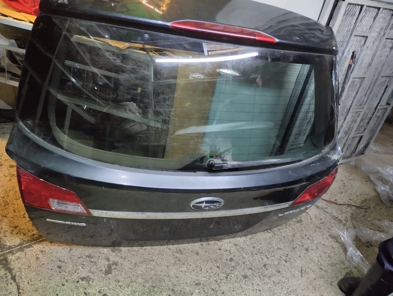 Subaru legacy BR9 boot