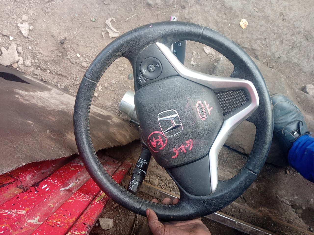 Honda fit new model steering