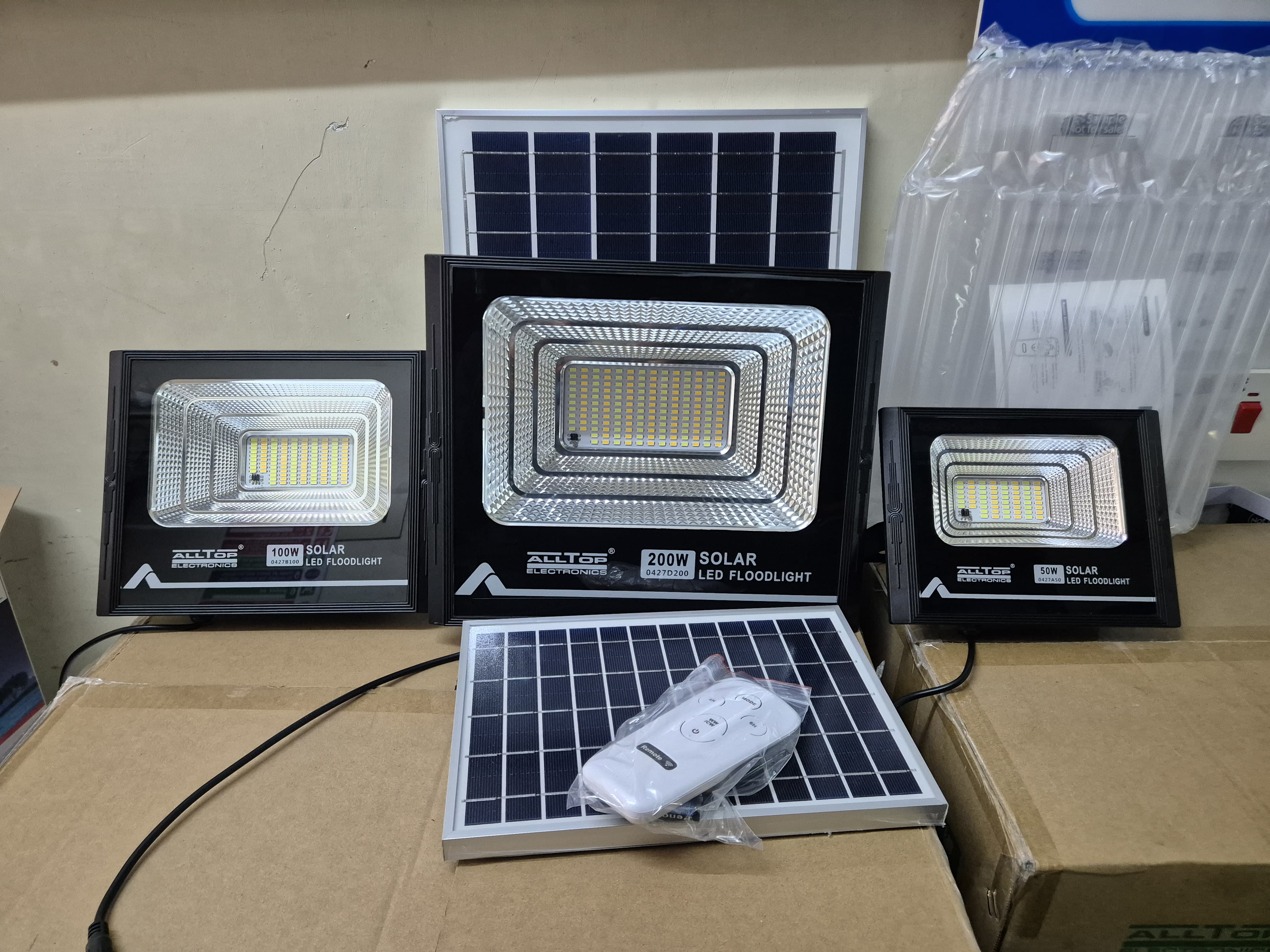 Solar floodlight 50 watts