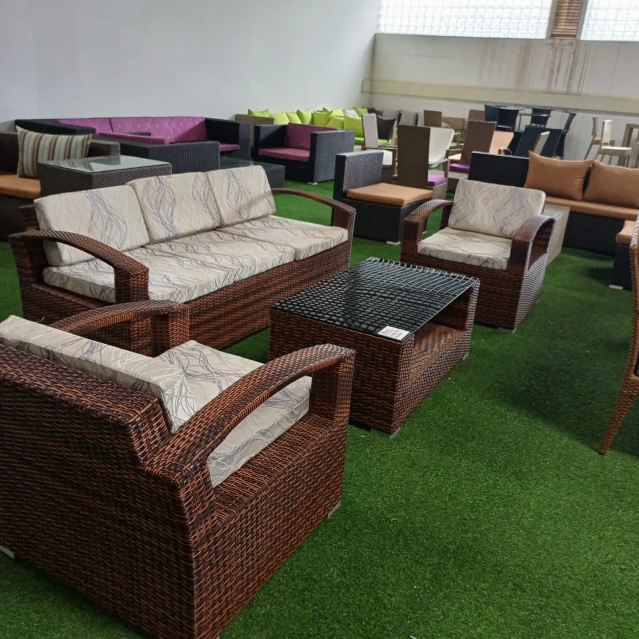 5 seater rattan patio sofa