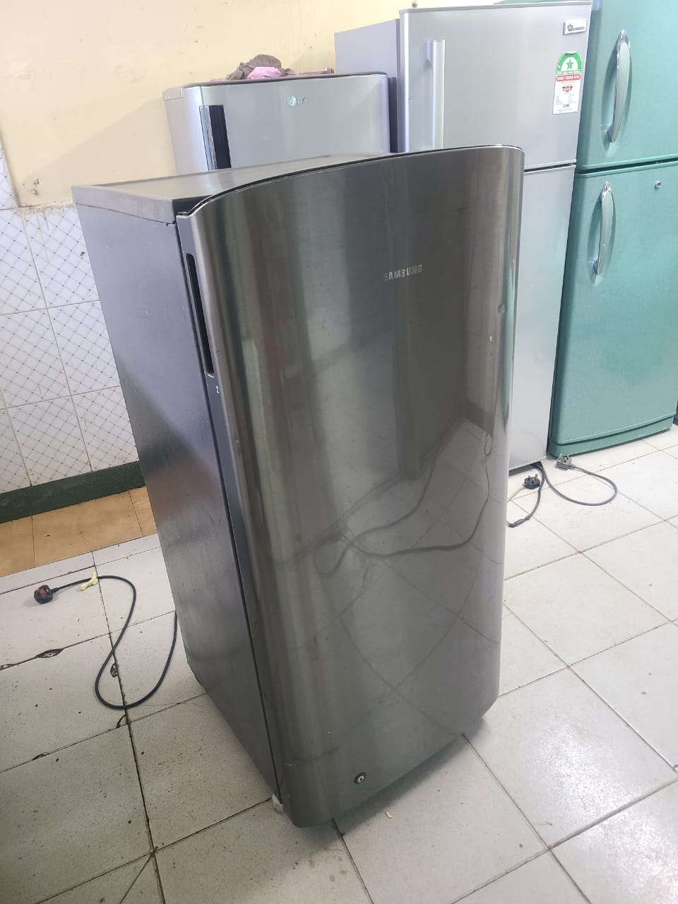 Single door fridge