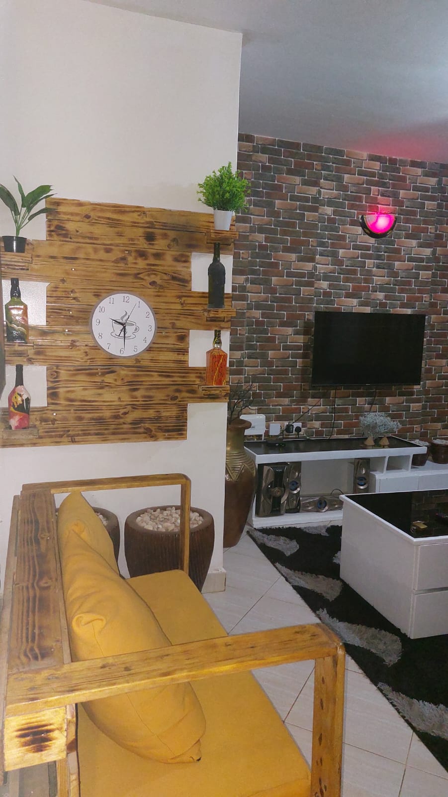 One bedroom Marion's court