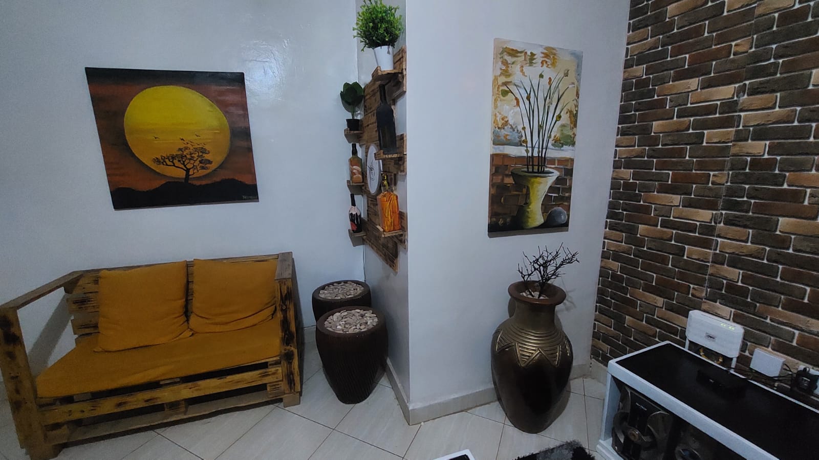 One bedroom Marion's court