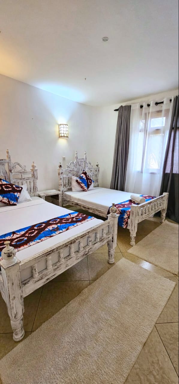 2 bedroom beachfront in shanzu